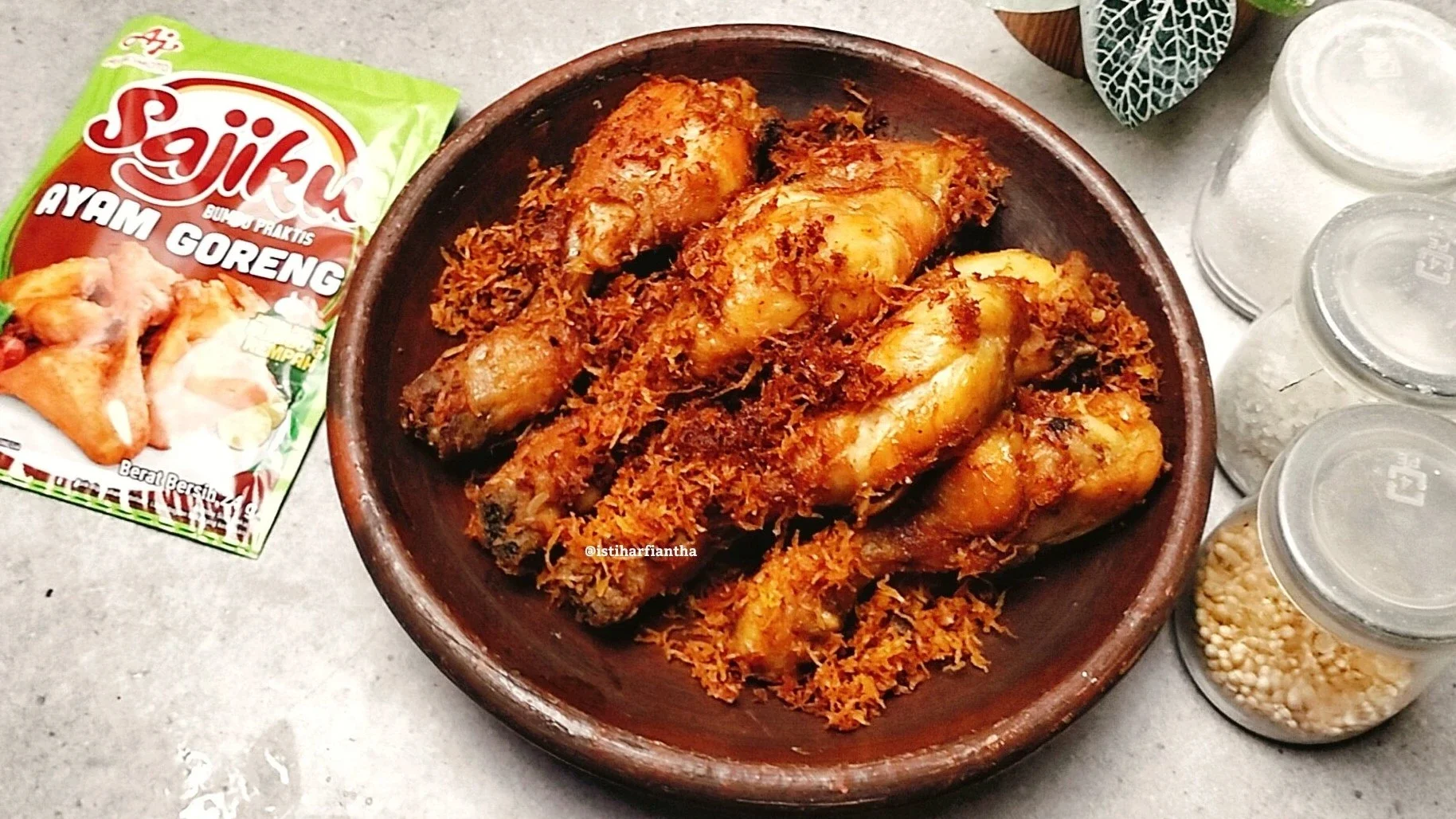 Recook Ayam Serundeng Ala Sajiku Ayam Goreng