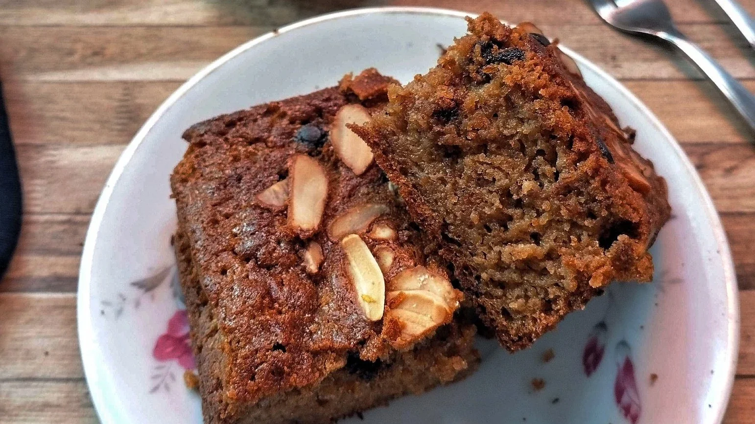 Banana Oatmeal Cake
