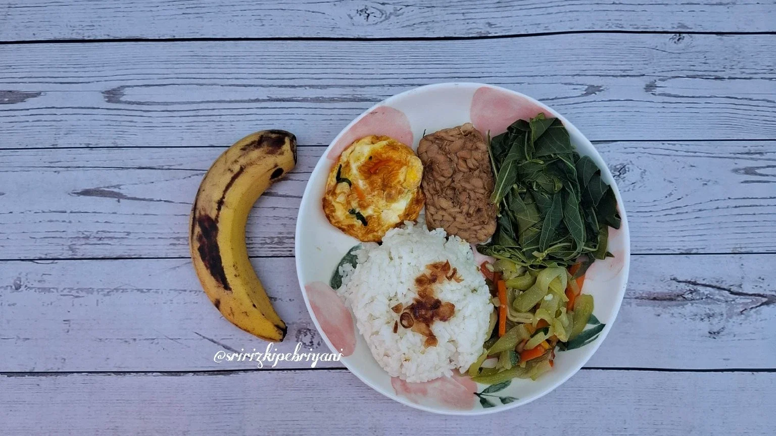 Belajar Konsisten Makan Sesuai Kebutuhan Gizi #IsiPiringmuHariIni
