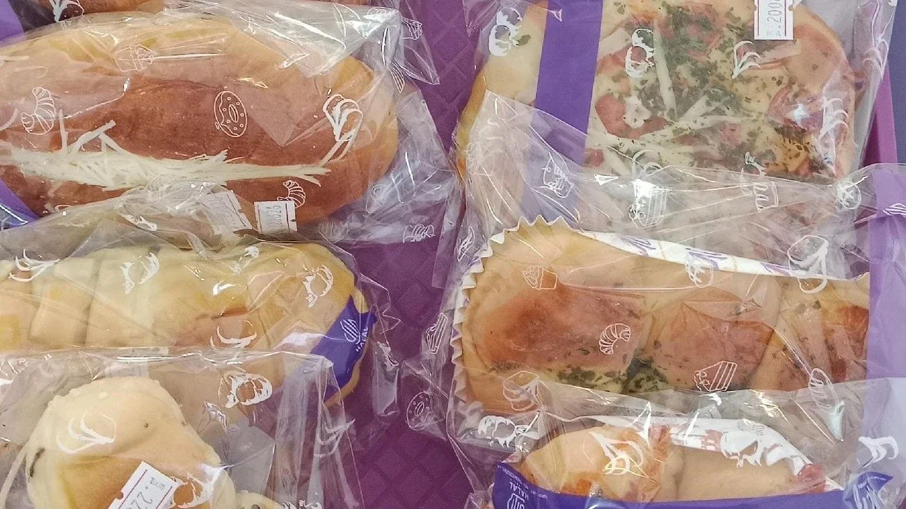 Beli Roti Promo Merdeka, Fresh & Enak