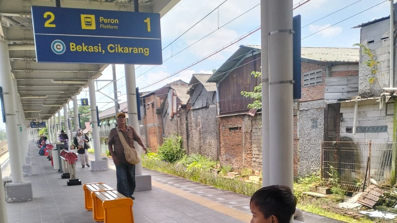 Berkunjung kerumah keluarga