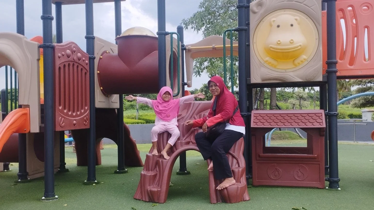 Bermain di Playground #KegiatanFavorit
