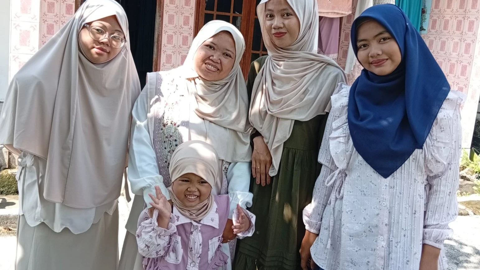 Bertemu keluarga di Desa