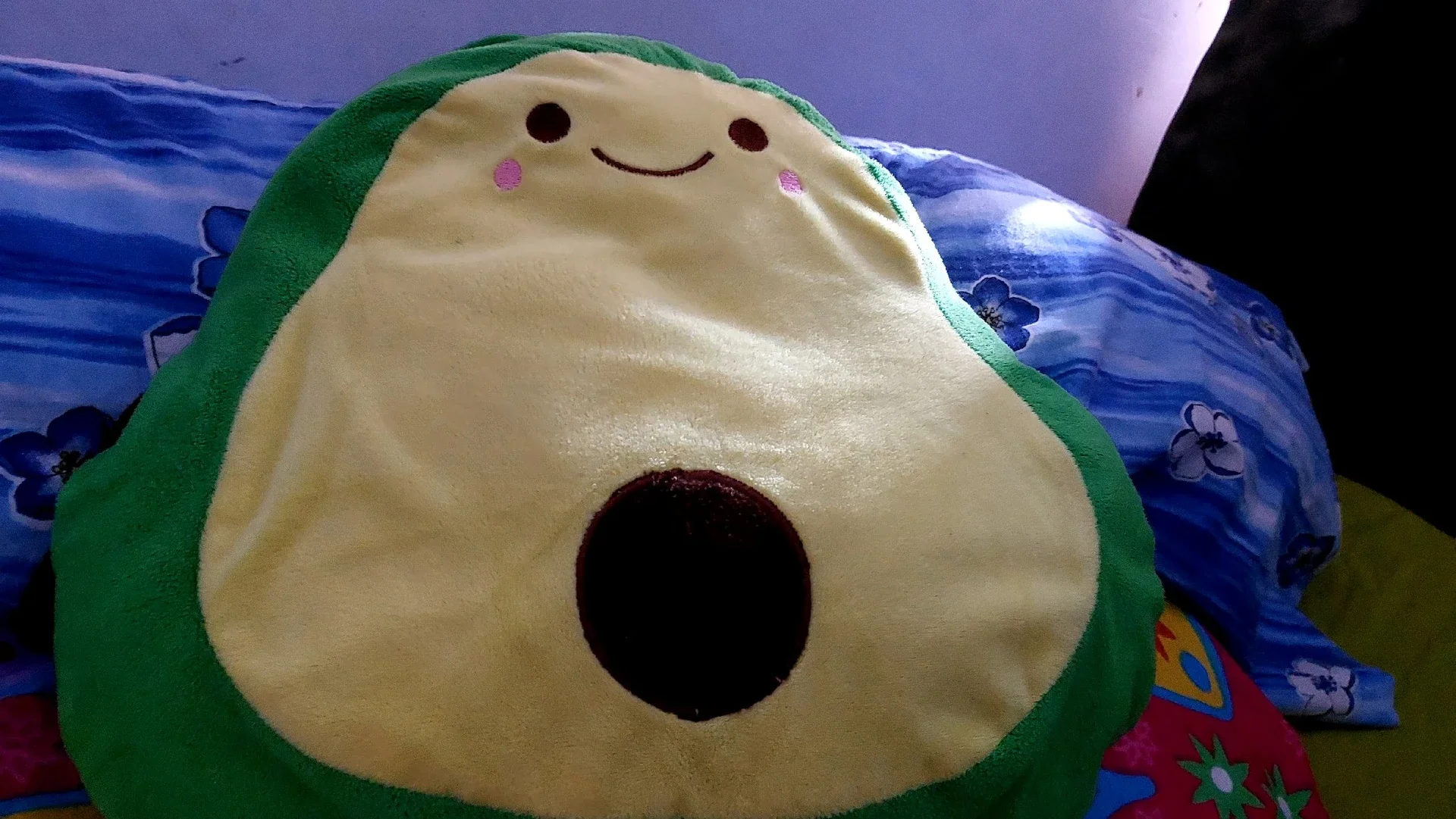 Boneka Alpukat