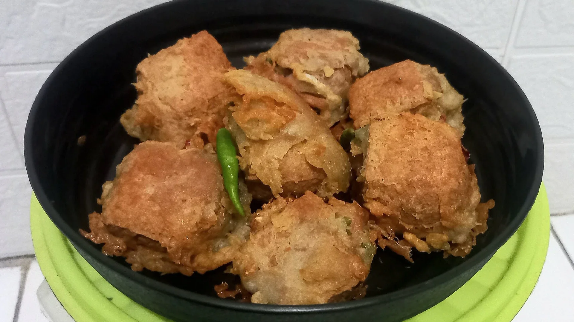 Camilan Sore, tahu isi sayur sosis