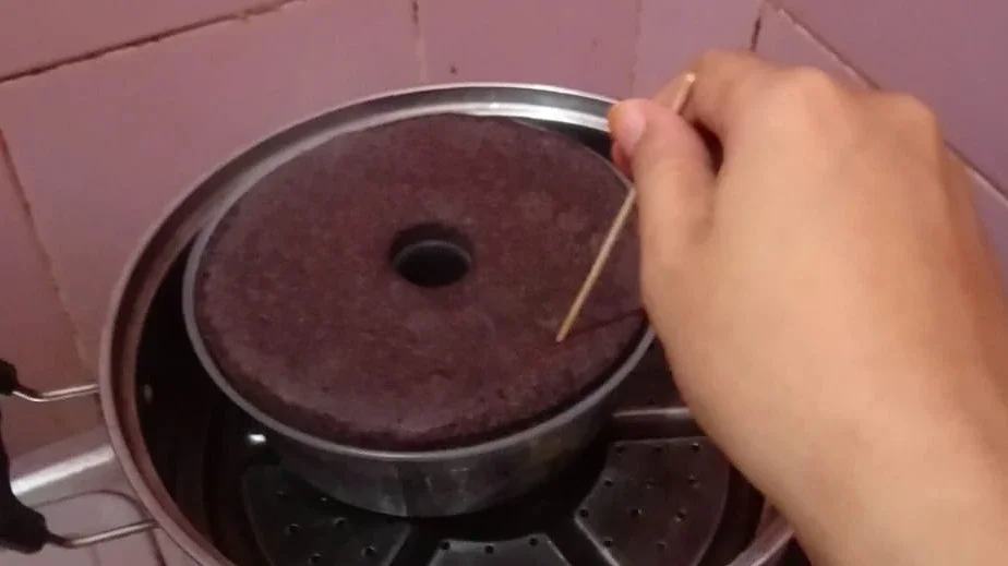cara mengetahui bolu sudah matang atau belum