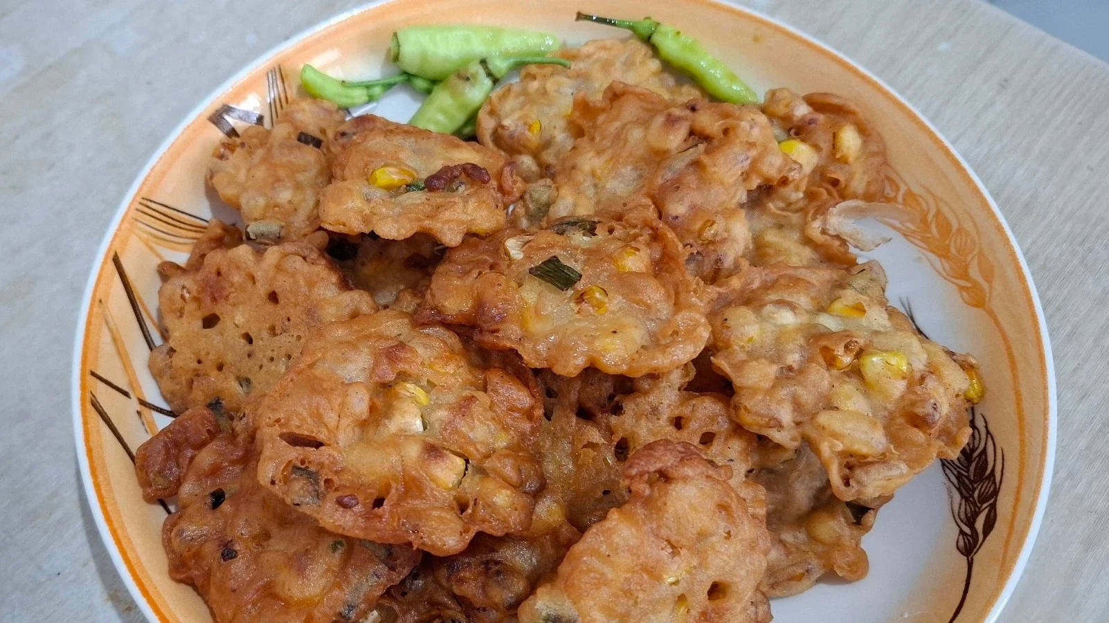 Cek resep Bakwan Jagung / Dadar Jagung / Perkedel jagung selengkapnya di Aplikasi Dapur Umami