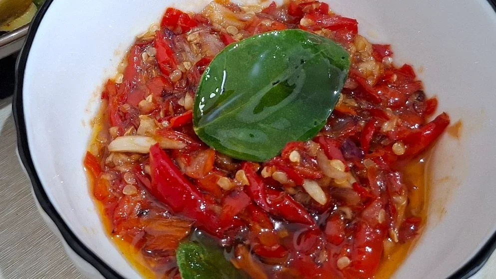 Cek resep Sambel Bawang Daun Jeruk🌶🌶🌶🌶🌶 selengkapnya di Aplikasi Dapur Umami