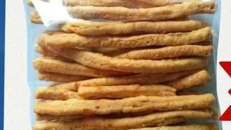 cemilan pagi stik keju edam