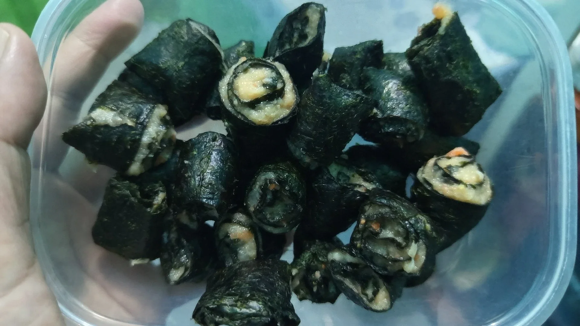 chicken seaweed roll