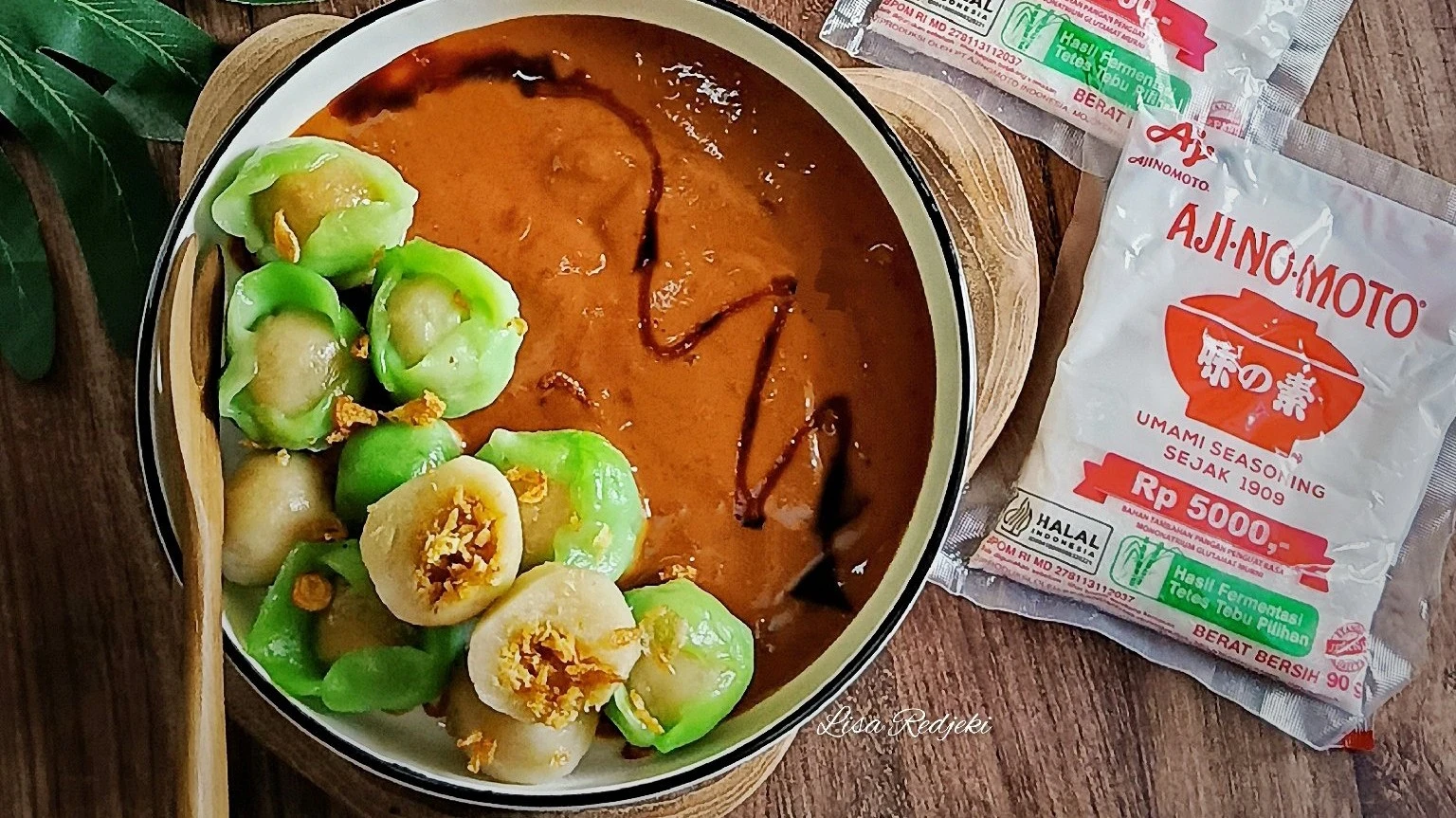 Cilok Isi Ayam Pedas Bumbu Kacang Umami
