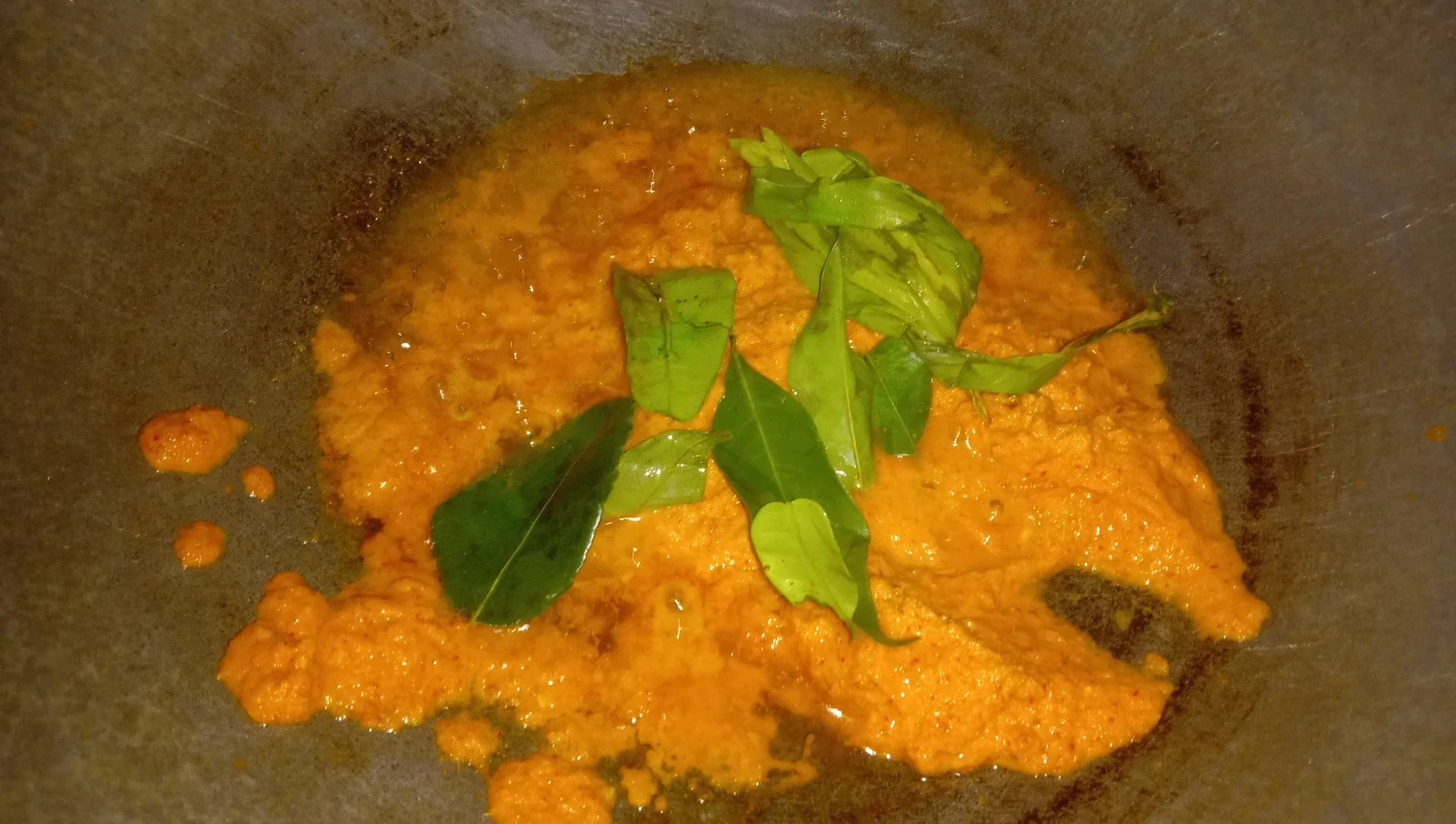 Daun aromatik sebagai penambah sedap masakan
