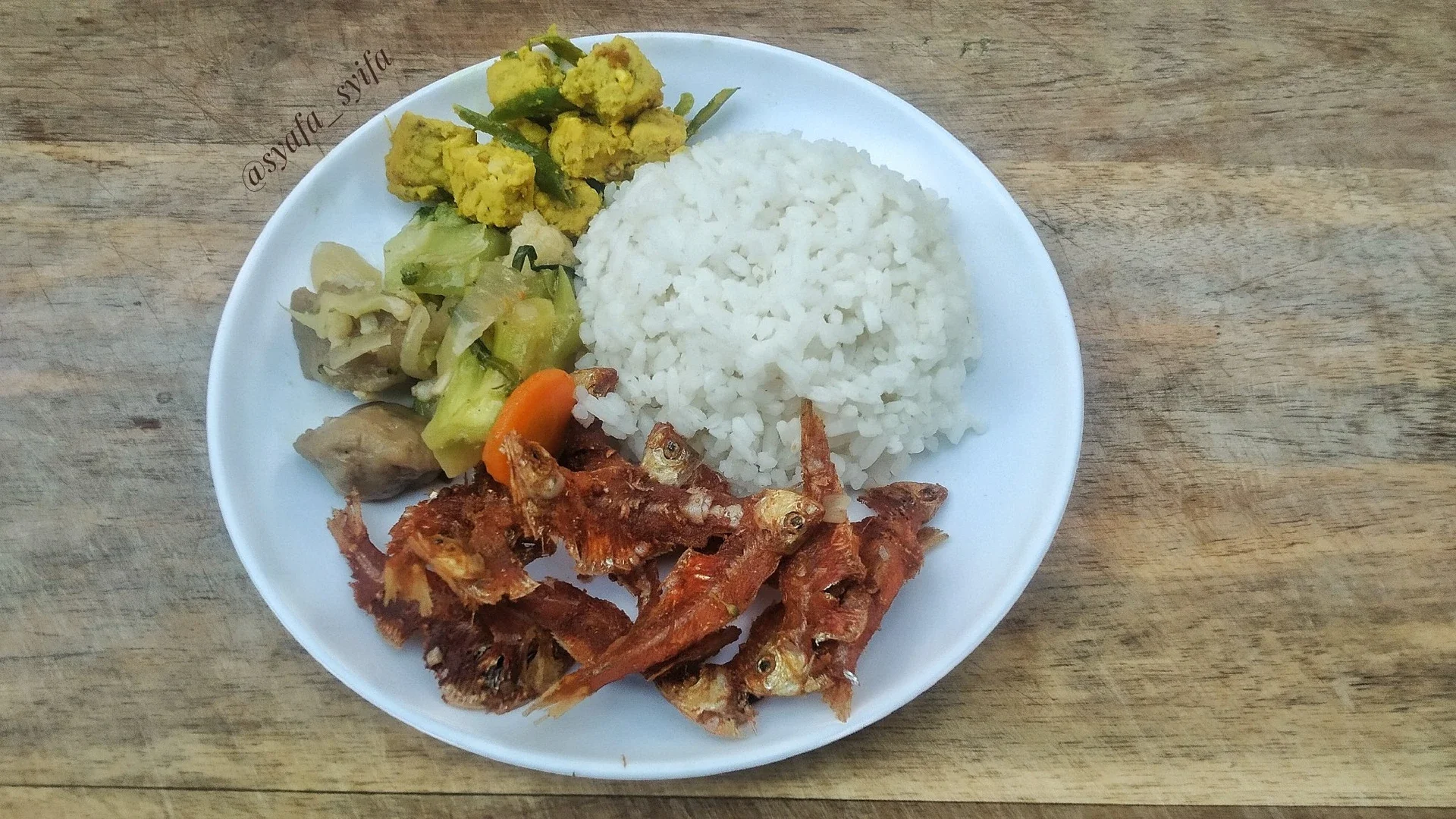 #isipiringmuhariini ikan hasil tangkapan & menu lainnya