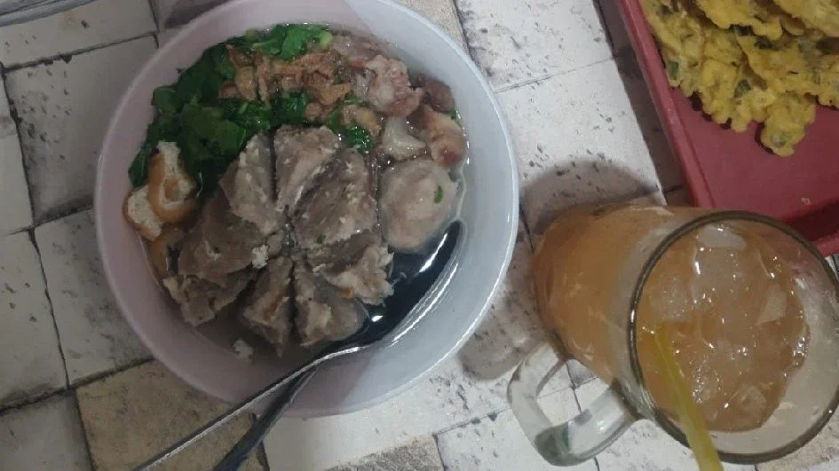 Jajan bakso
