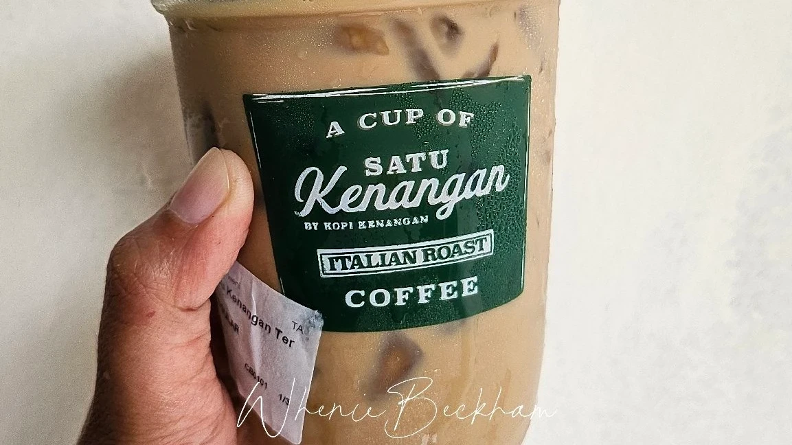 Jajan Es Kopi, murah tapi enak.