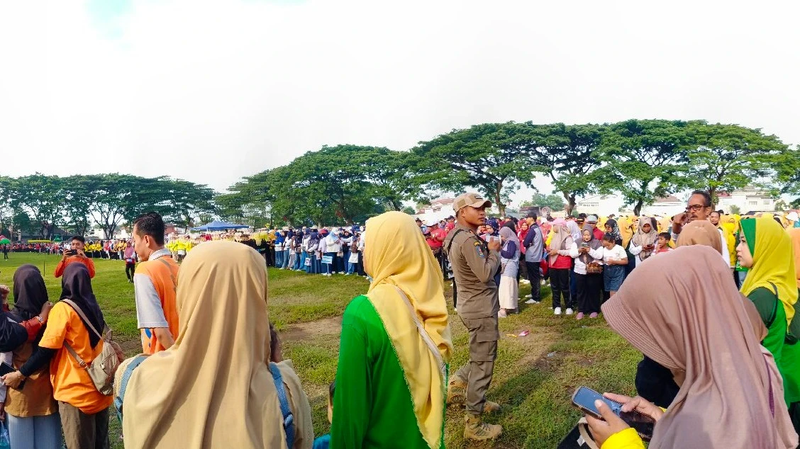 jalan santai hari guru nasional