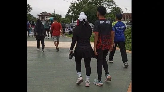 Jalan Sehat #JagaJantungVersiku