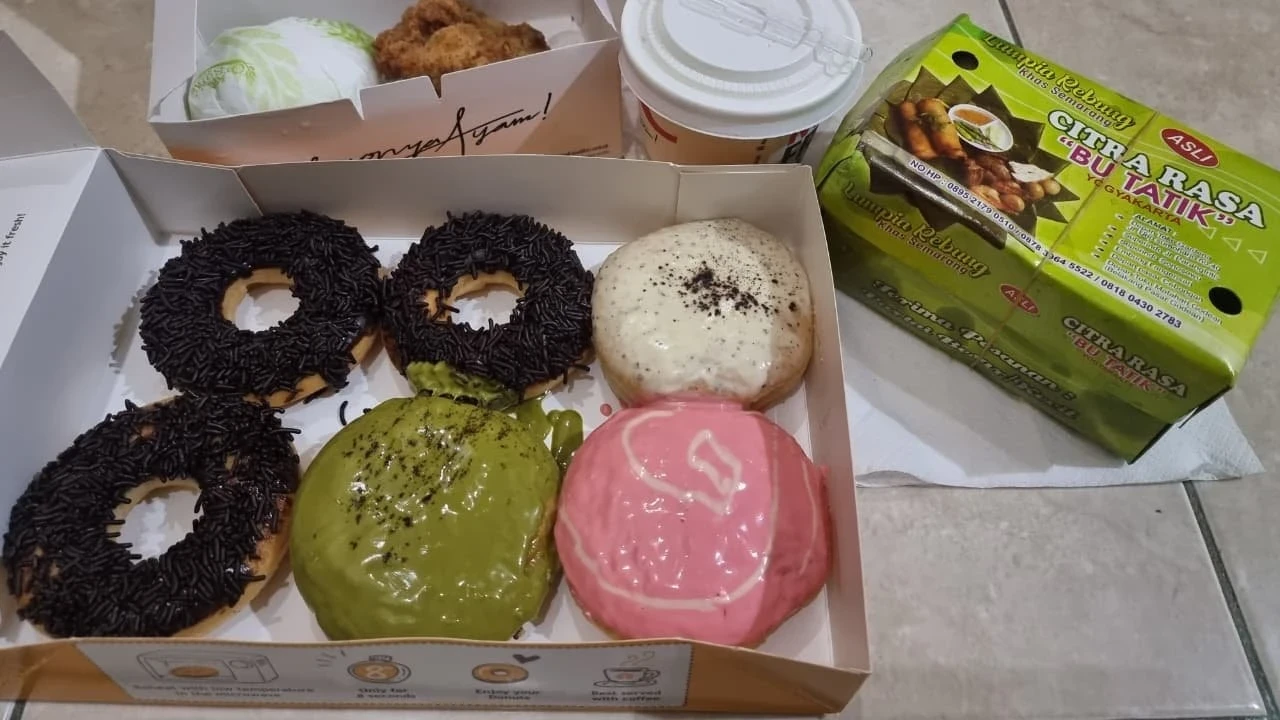J.CO DONUTS & COFFEE