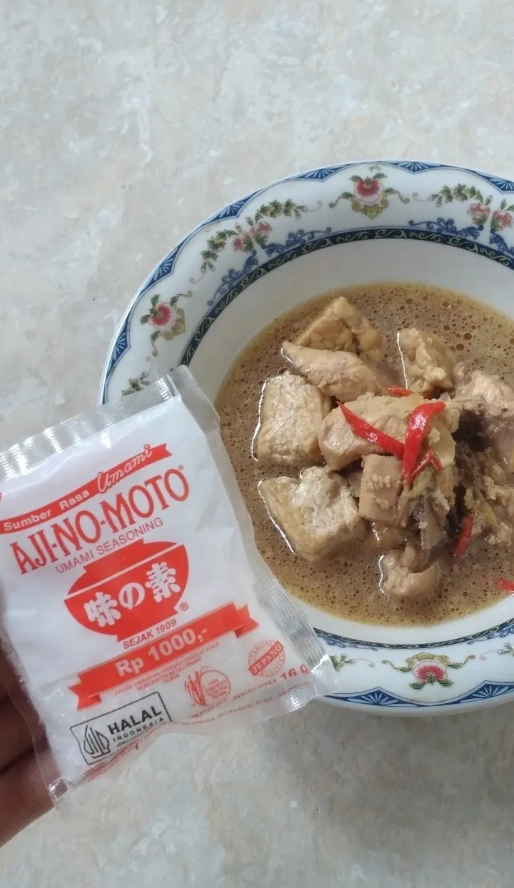 Recook Semur ayam dan kentang ala ajinomoto