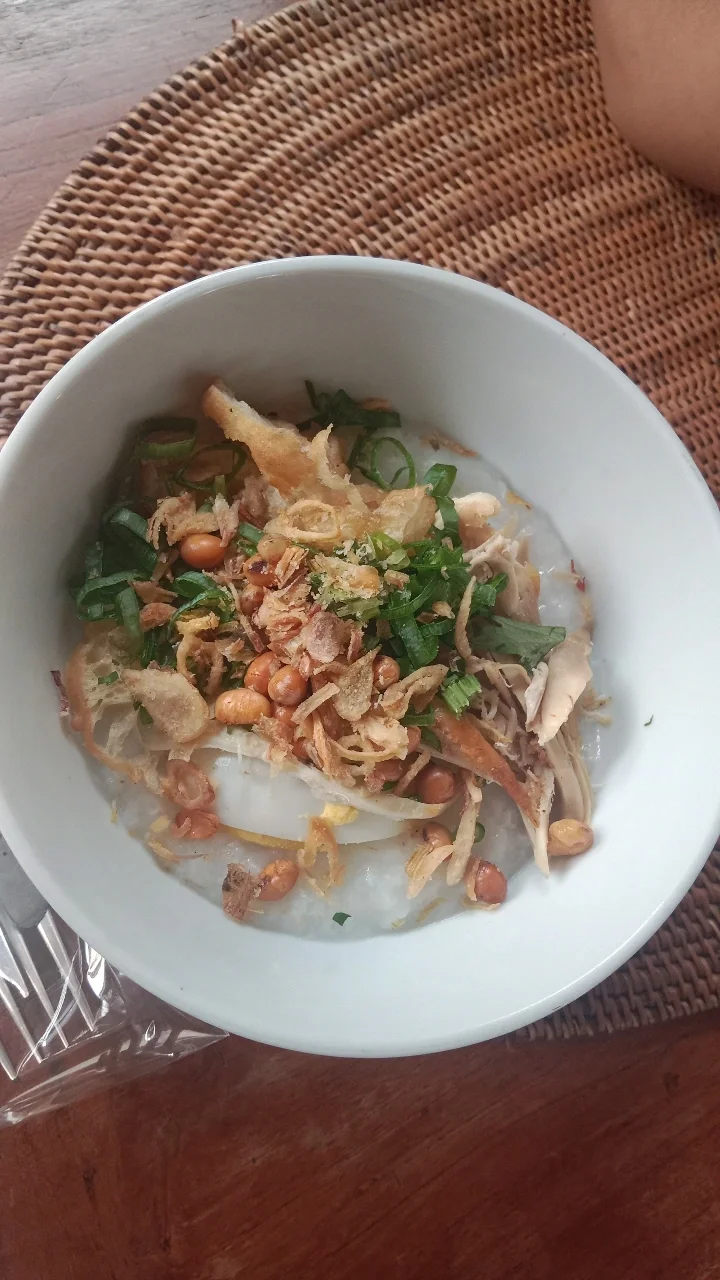 Apakah Bubur ayam  bisa dimakan ibu hamil