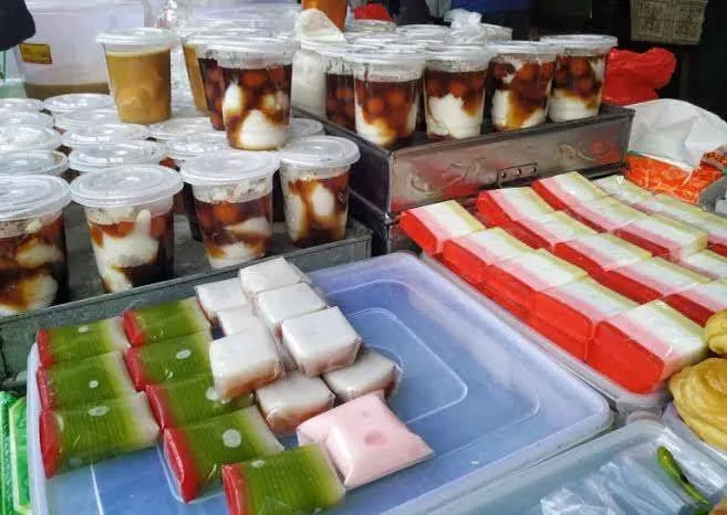 Awal mula trend berburu takjil di indonesia