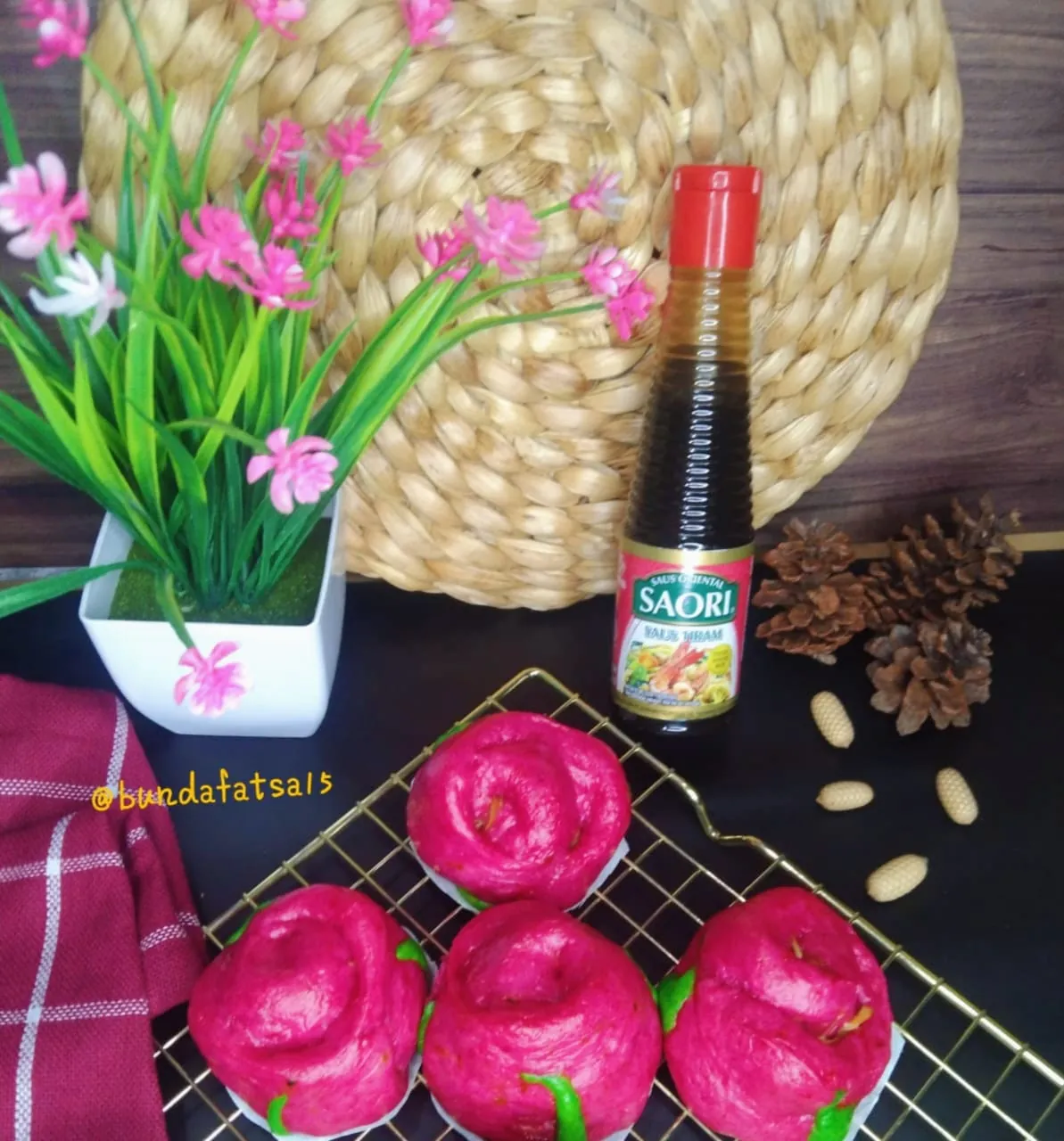 Bakpao Mawar Merah