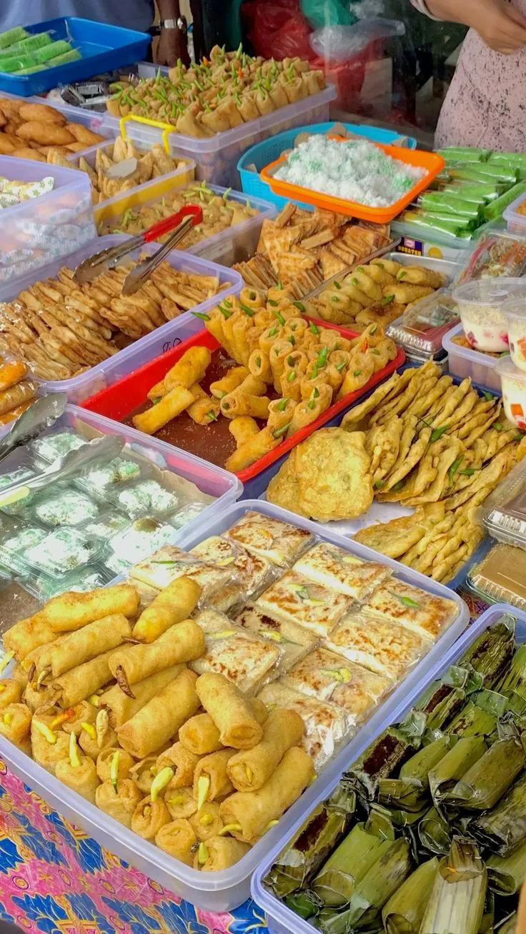 Cari Takjil di Bulan Ramadhan