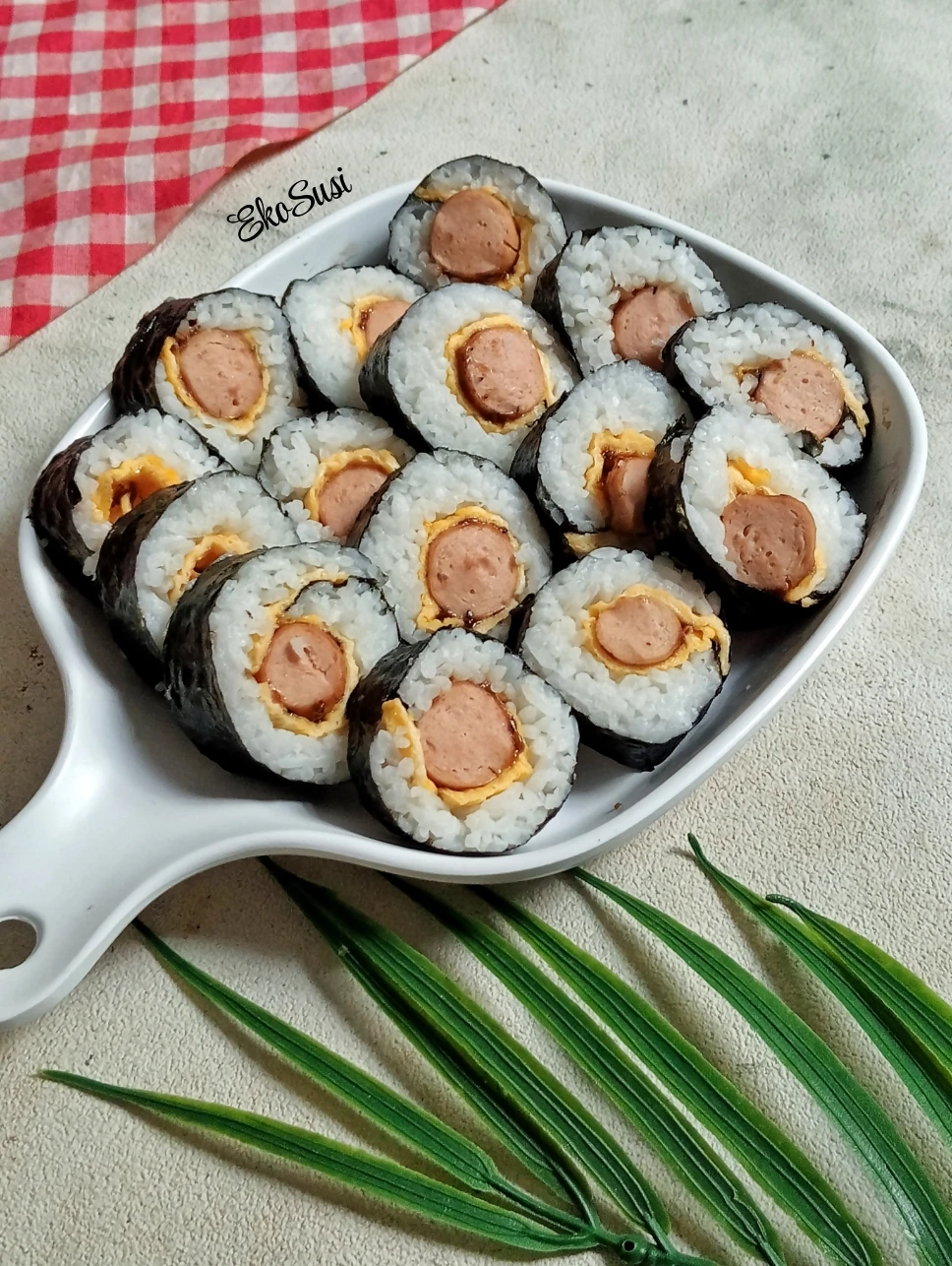 #CeritaHariIni : “Kimbab Sosis BBQ dan Telur: Simple Tapi Bikin Nagih”