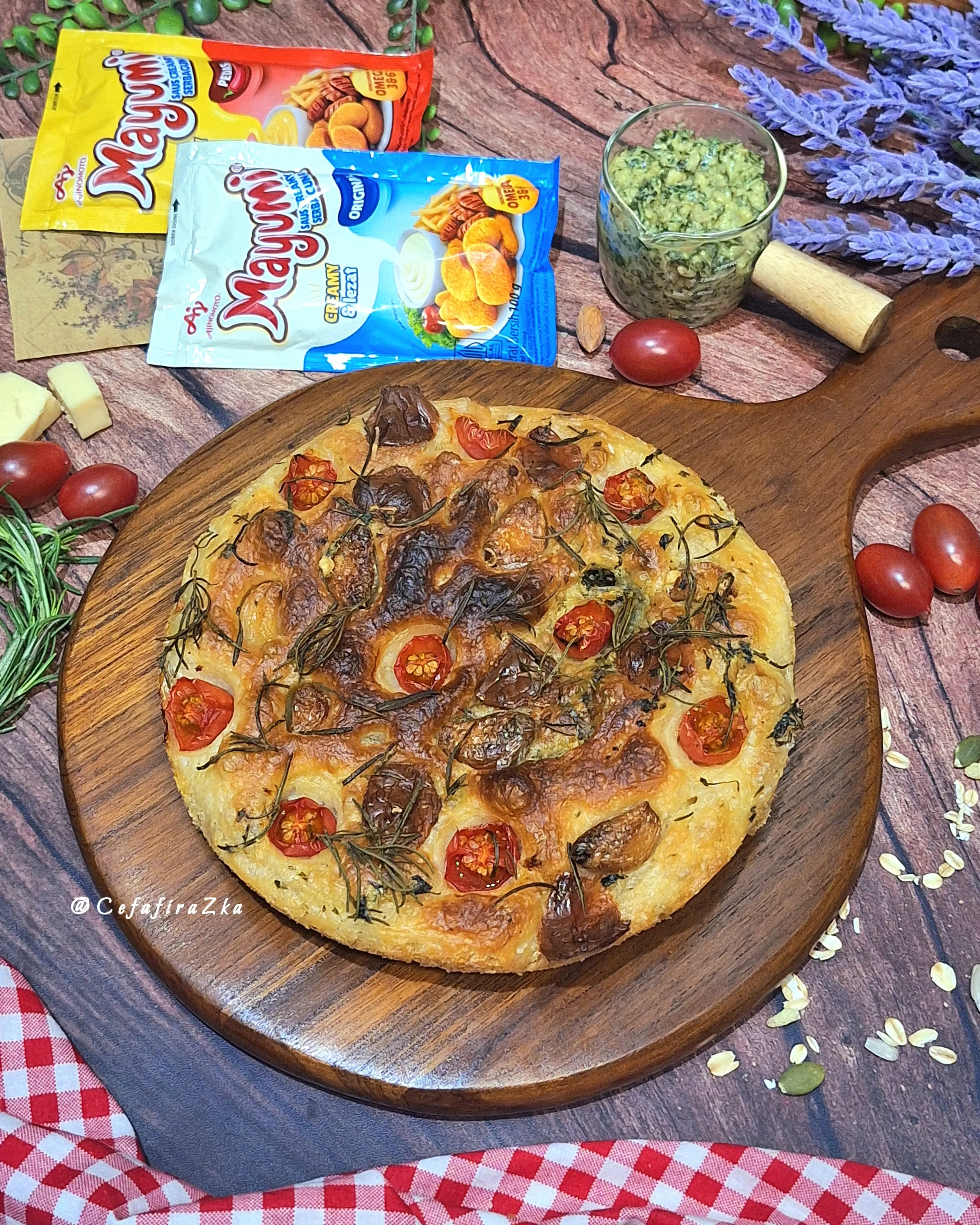 FOCACCIA CHEESY GARLIC BREAD