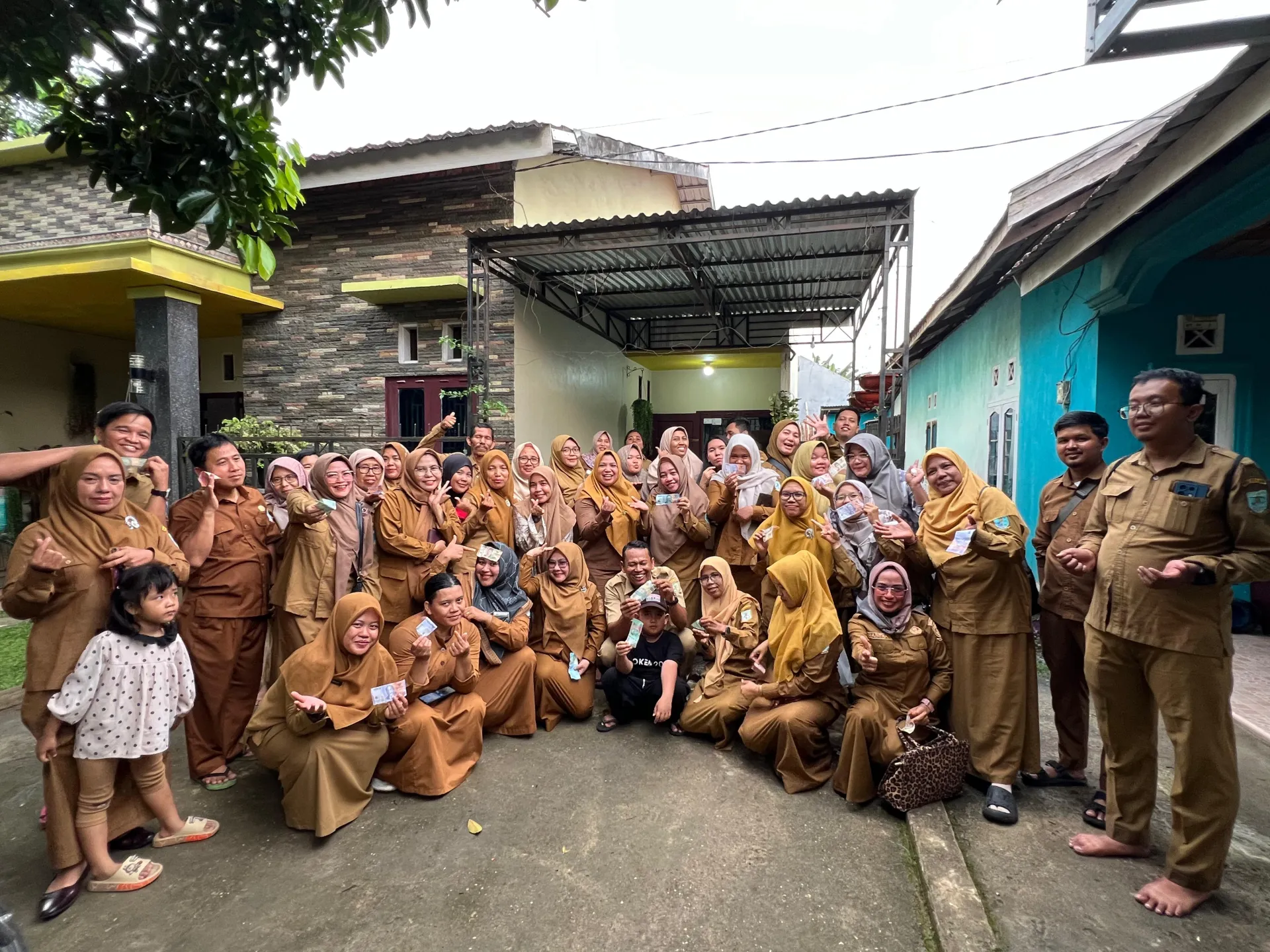 Halalbihalal #CeritaMomenFitri