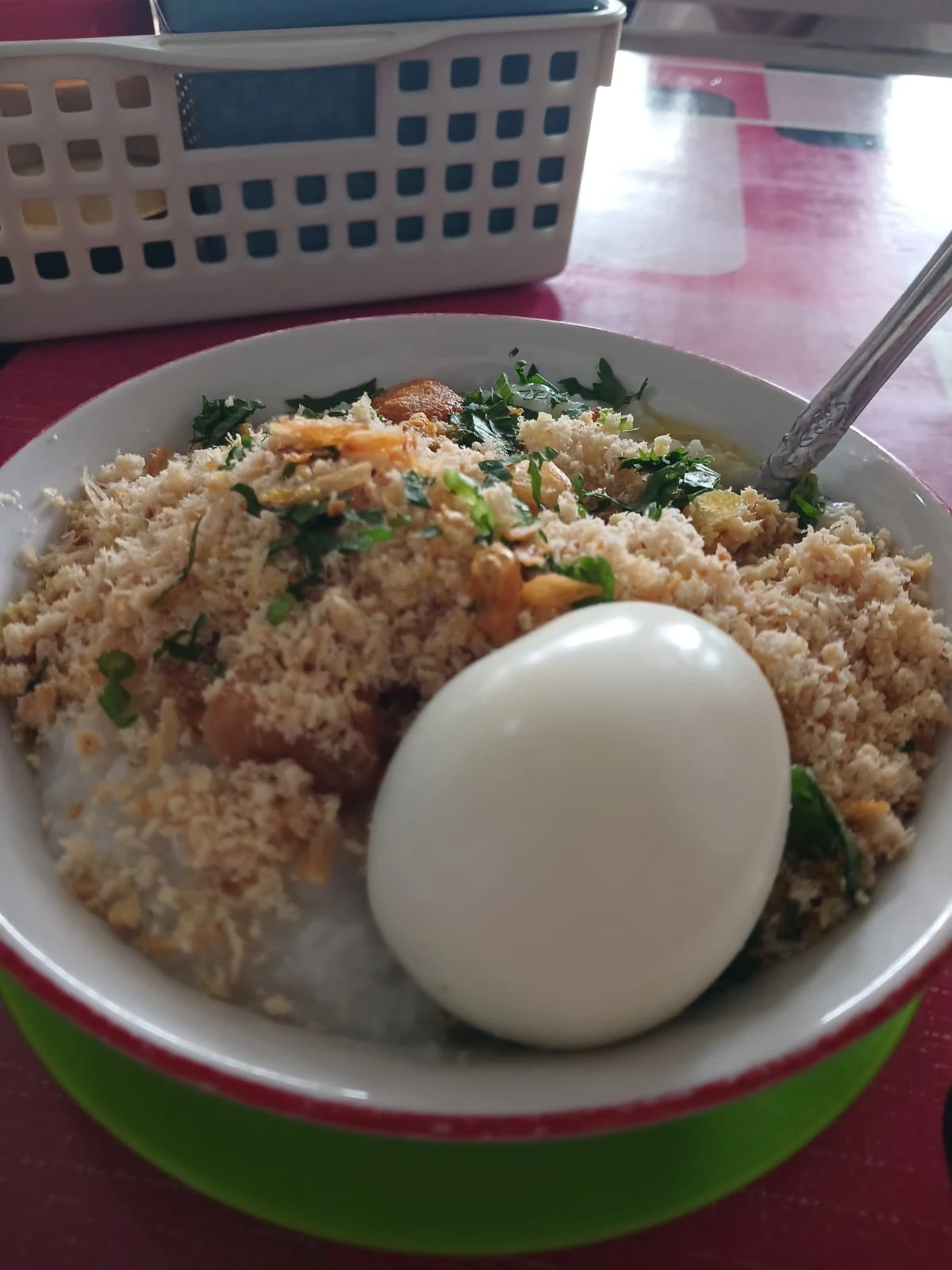 Hangatnya Bubur Ayam Di Pagi Hari