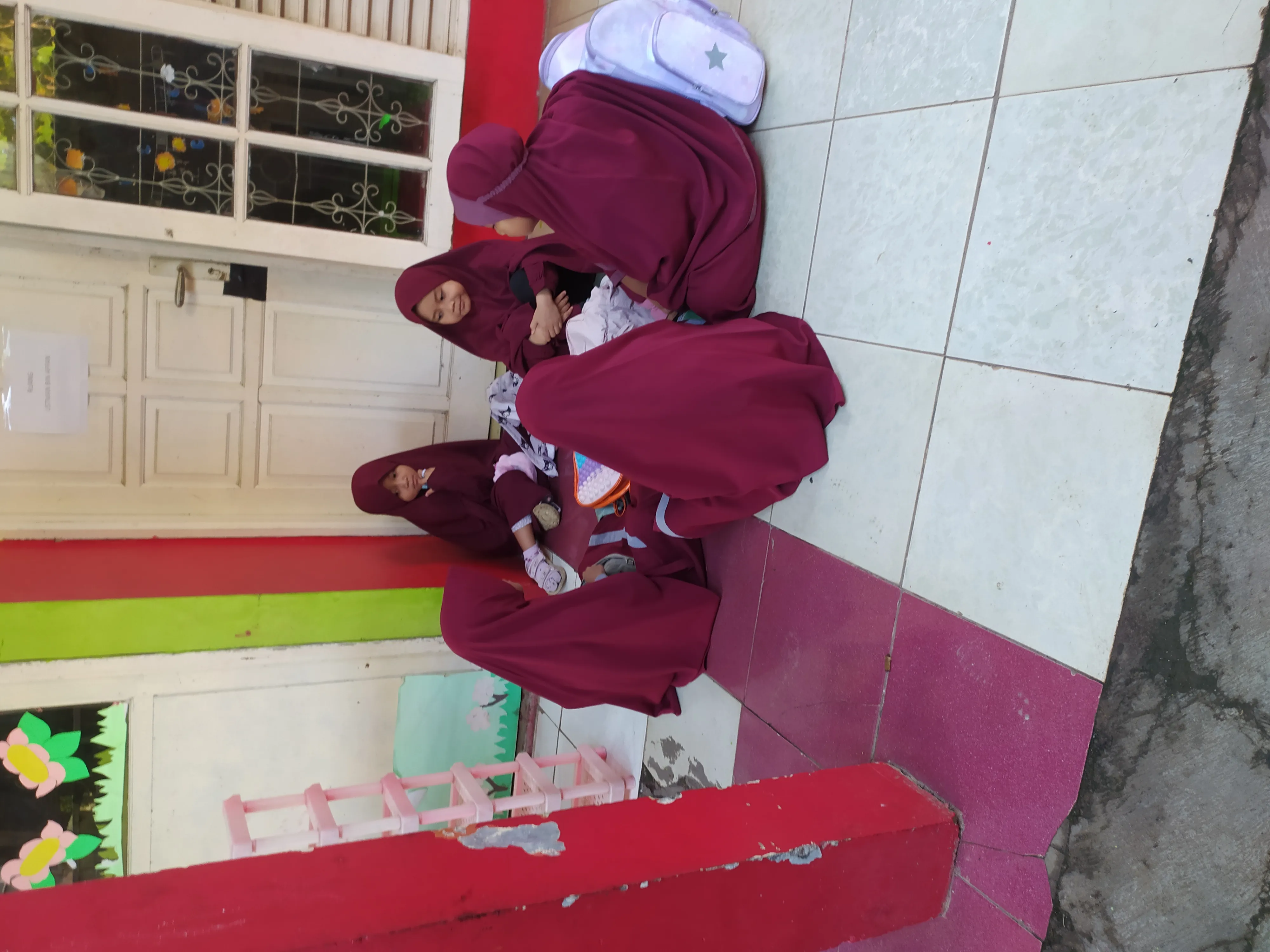 Hari ke 5 Ramadan, Kembali ke Rutinitas Antar Jemput Sekolah 😍