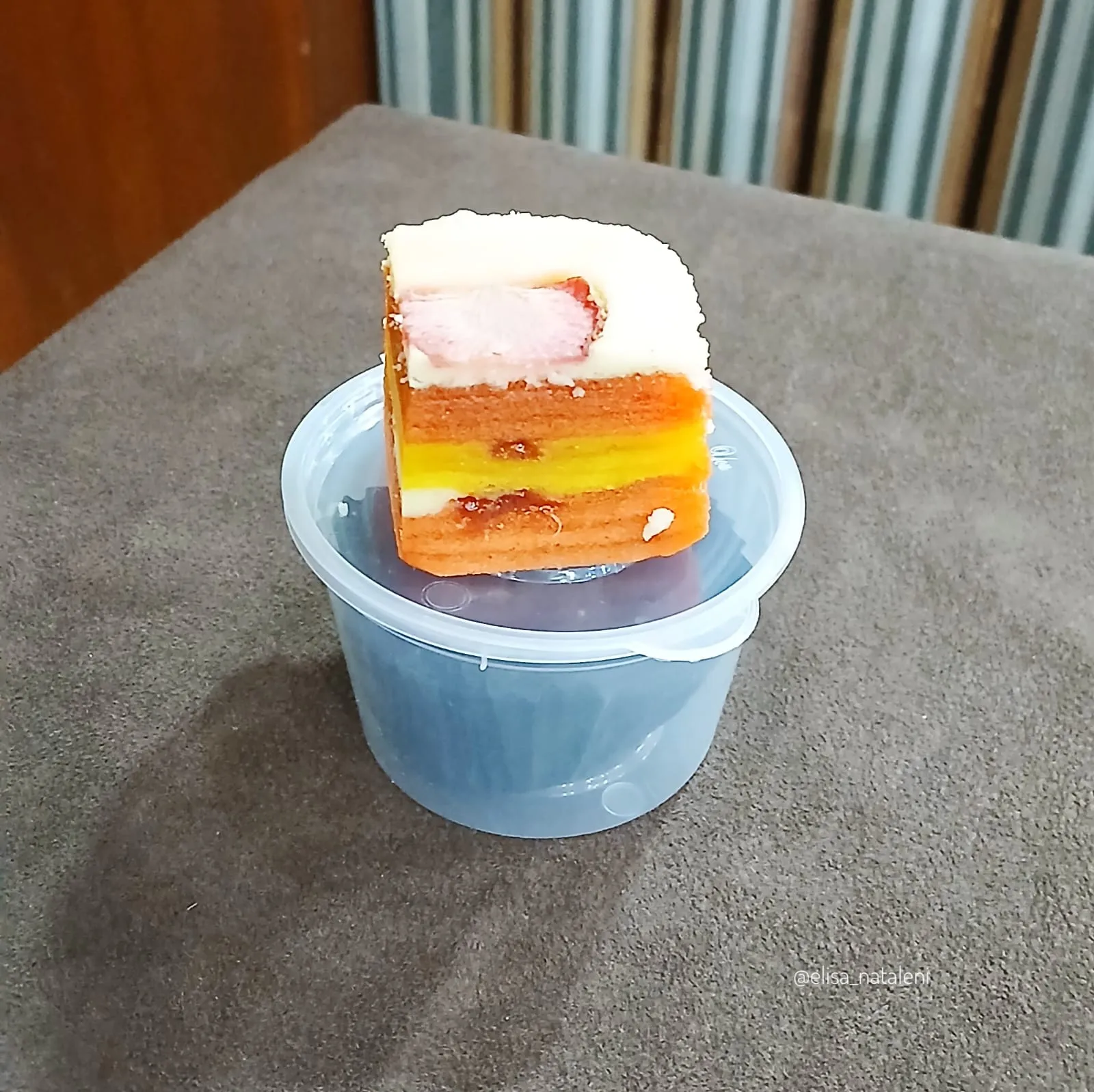 Lapis Legit Strawberry Cheese Cake