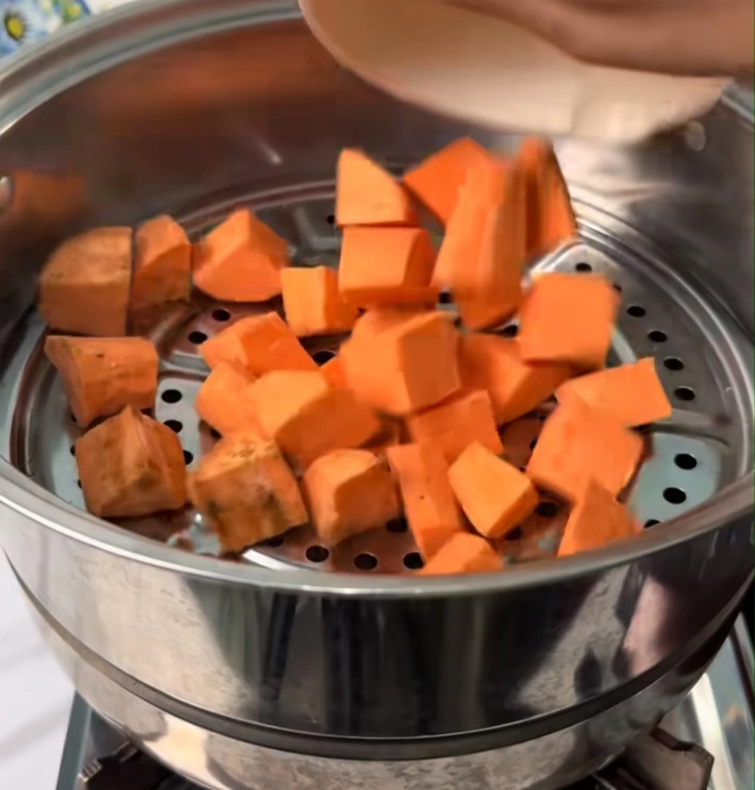 Makanan dikukus