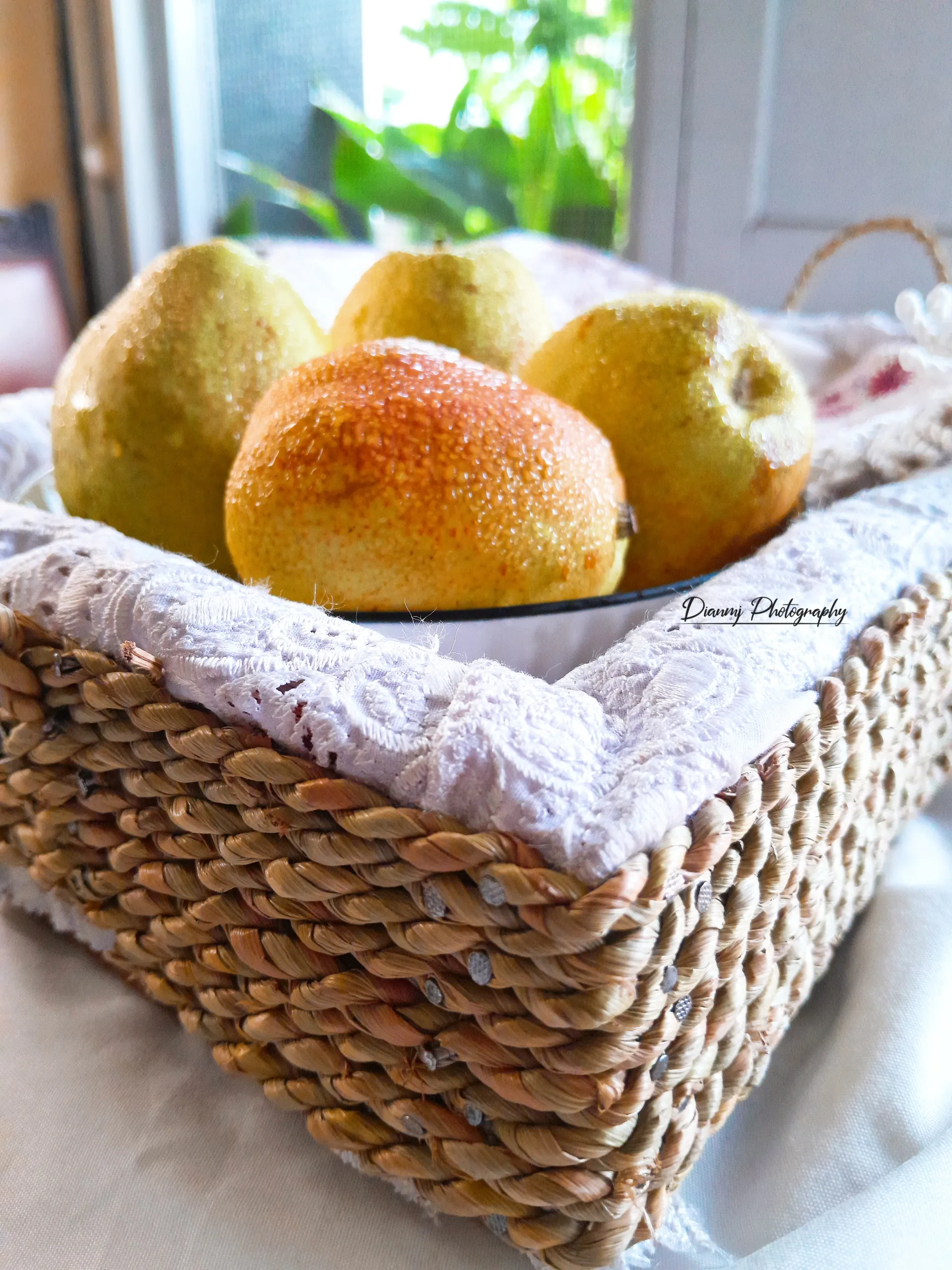 Manfaat Buah Pir Bagi Penderita Gerd