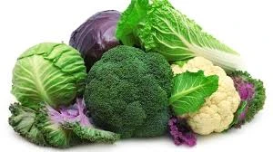 Mencuci sayur agar terhindar telur cacing