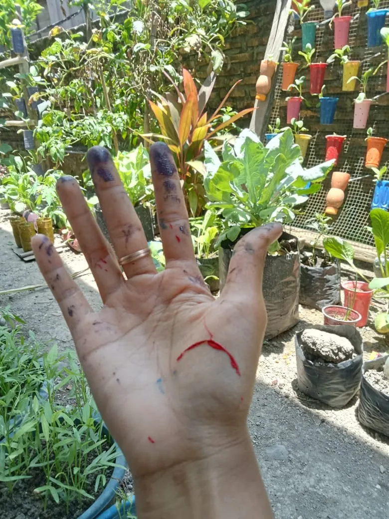 Mengolah Limbah Plastik
