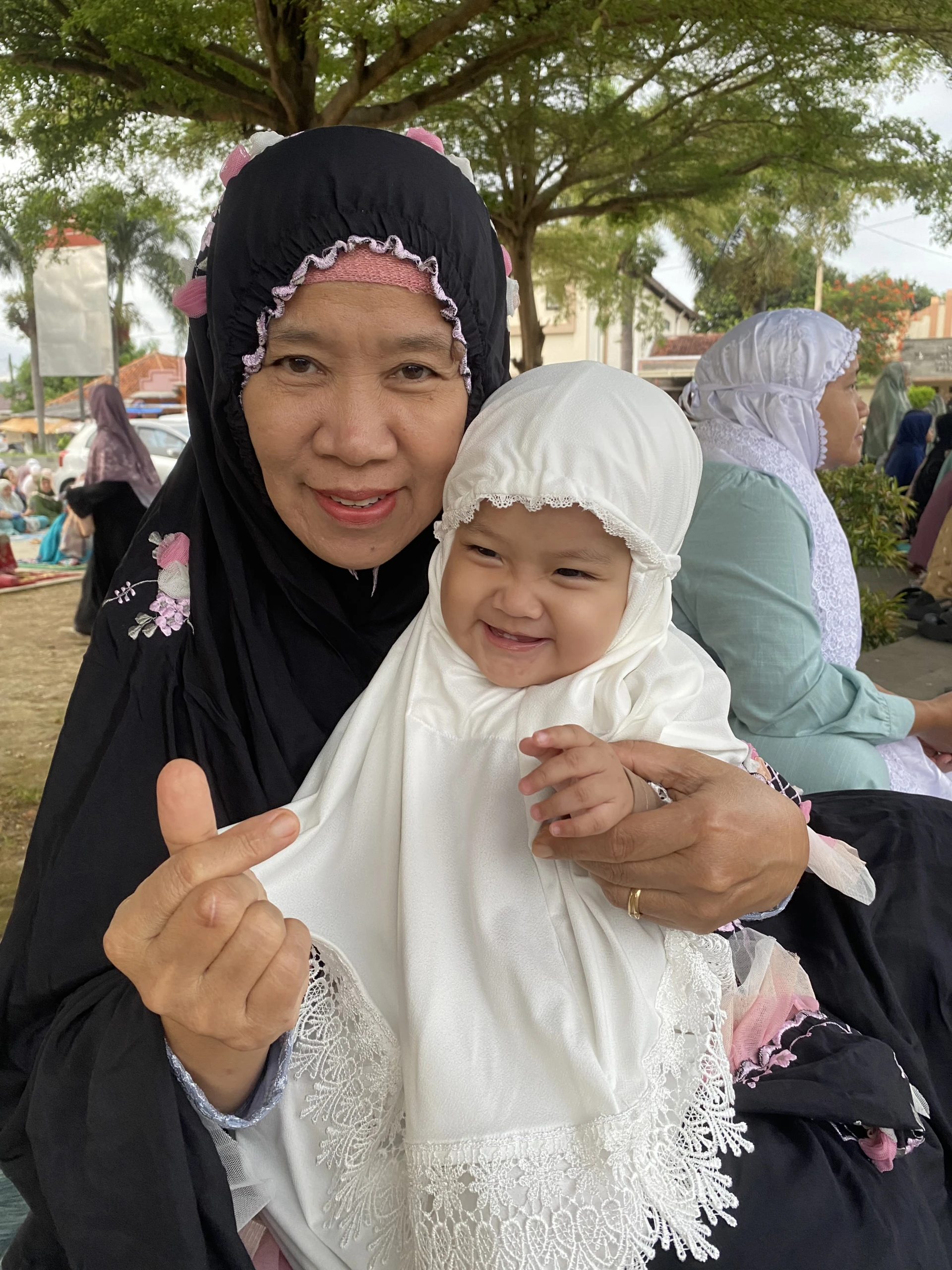 Moment sholat idul adha bersama nin dan sikecil