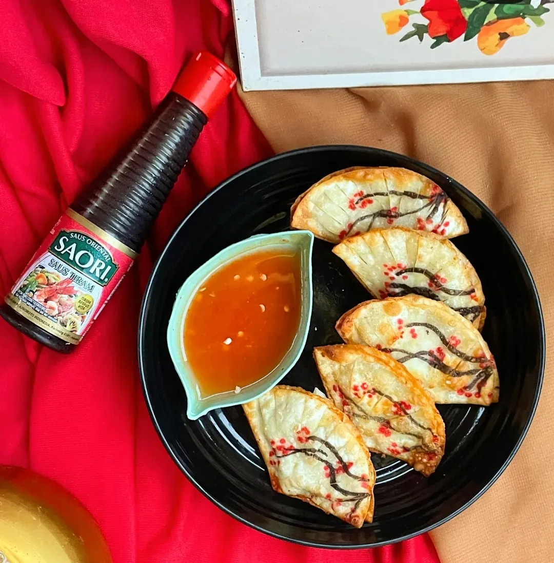 Pangsit ayam special Saori saos Tiram