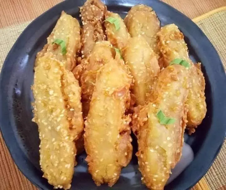 Pisang goreng wijen