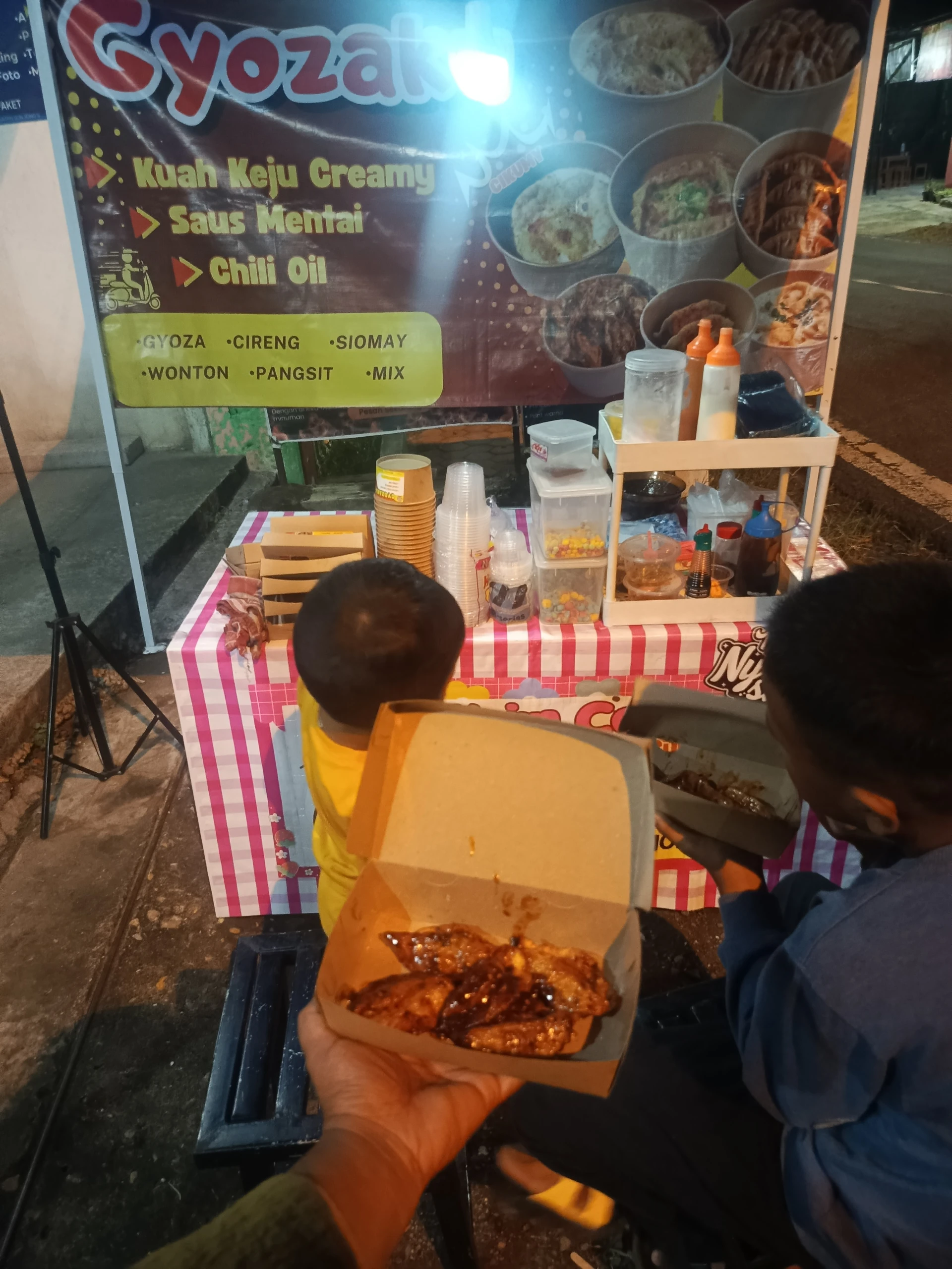 Gyoza: Si Kecil Mungil Pembawa Kebahagiaan di World Dumpling Day! 💚
