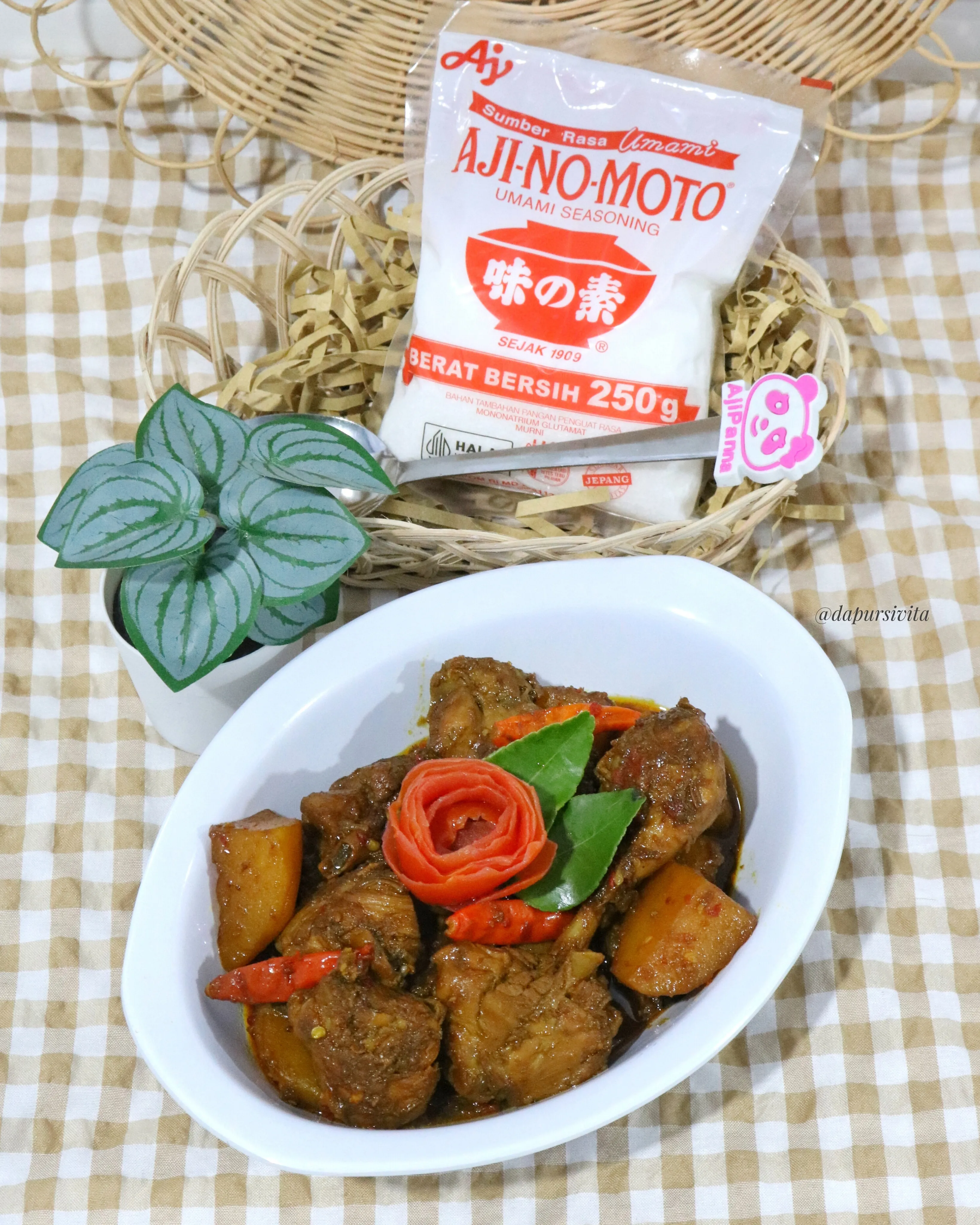 Rendang Ayam dan Kentang