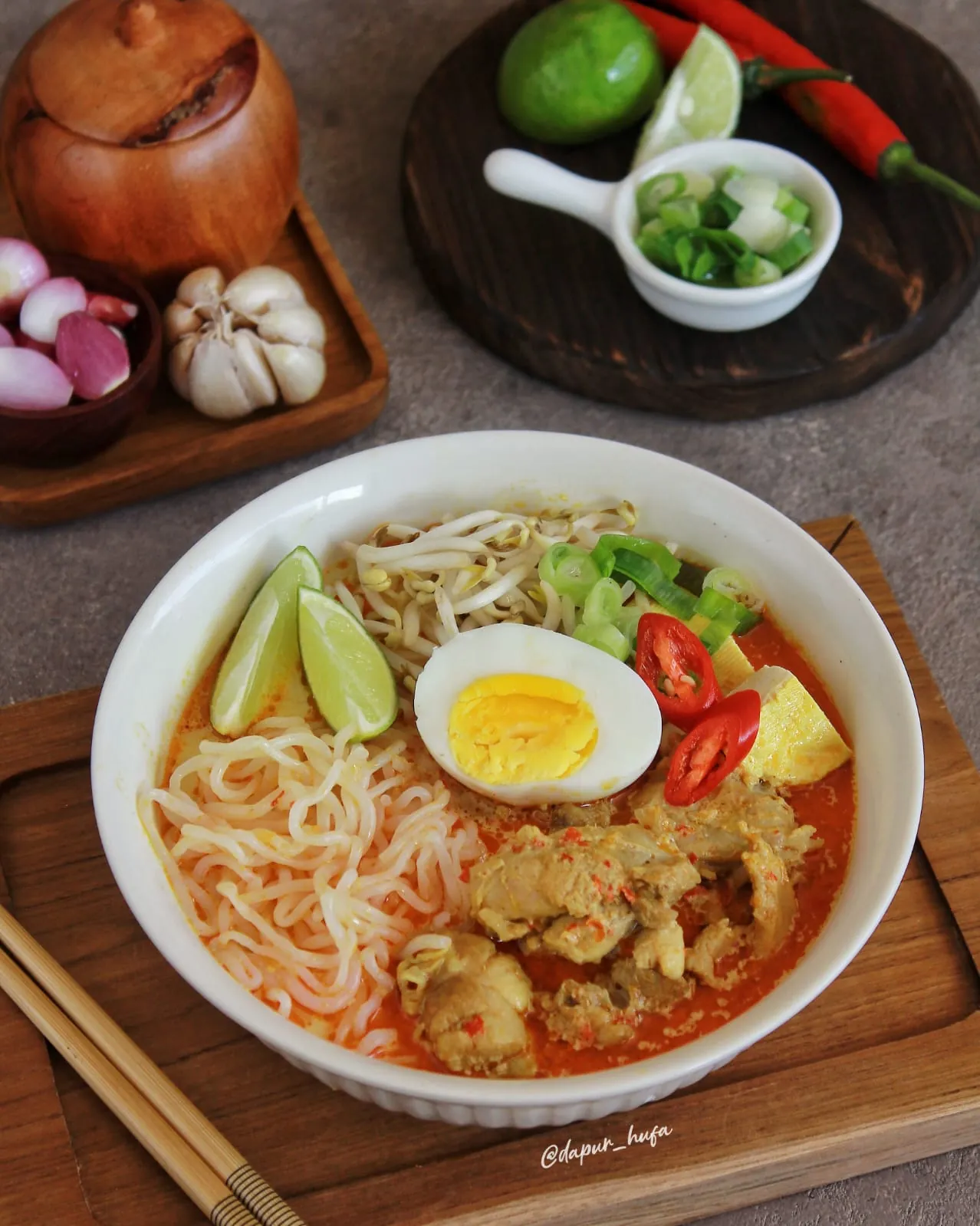 SHIRATAKI KARI AYAM TAHU