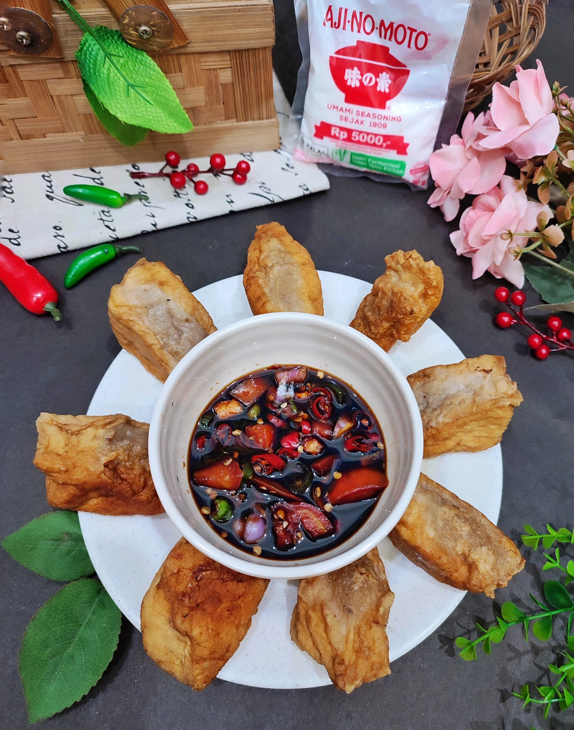 Siapa bilang masak makanan “mewah vibes” harus ribet? Kali ini aku bikin Imperial Tofu Meatball