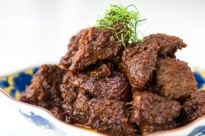 Tips untuk membuat rendang khas Minangkabau yang pekat, kering, dan enak