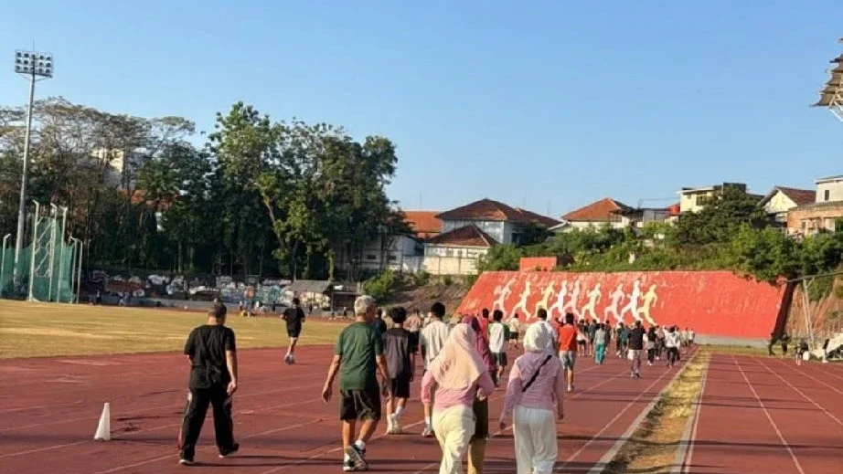#KegiatanFavorit Lari Pagi di GOR baru