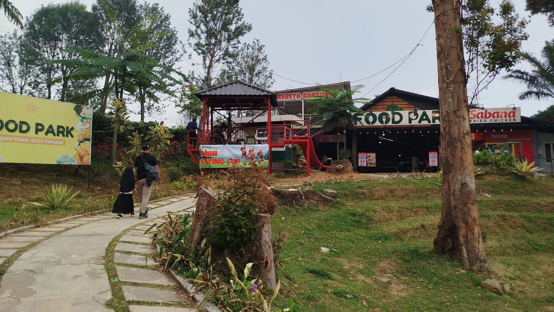 #kegiatanfavorit Lunch di tempat wisata