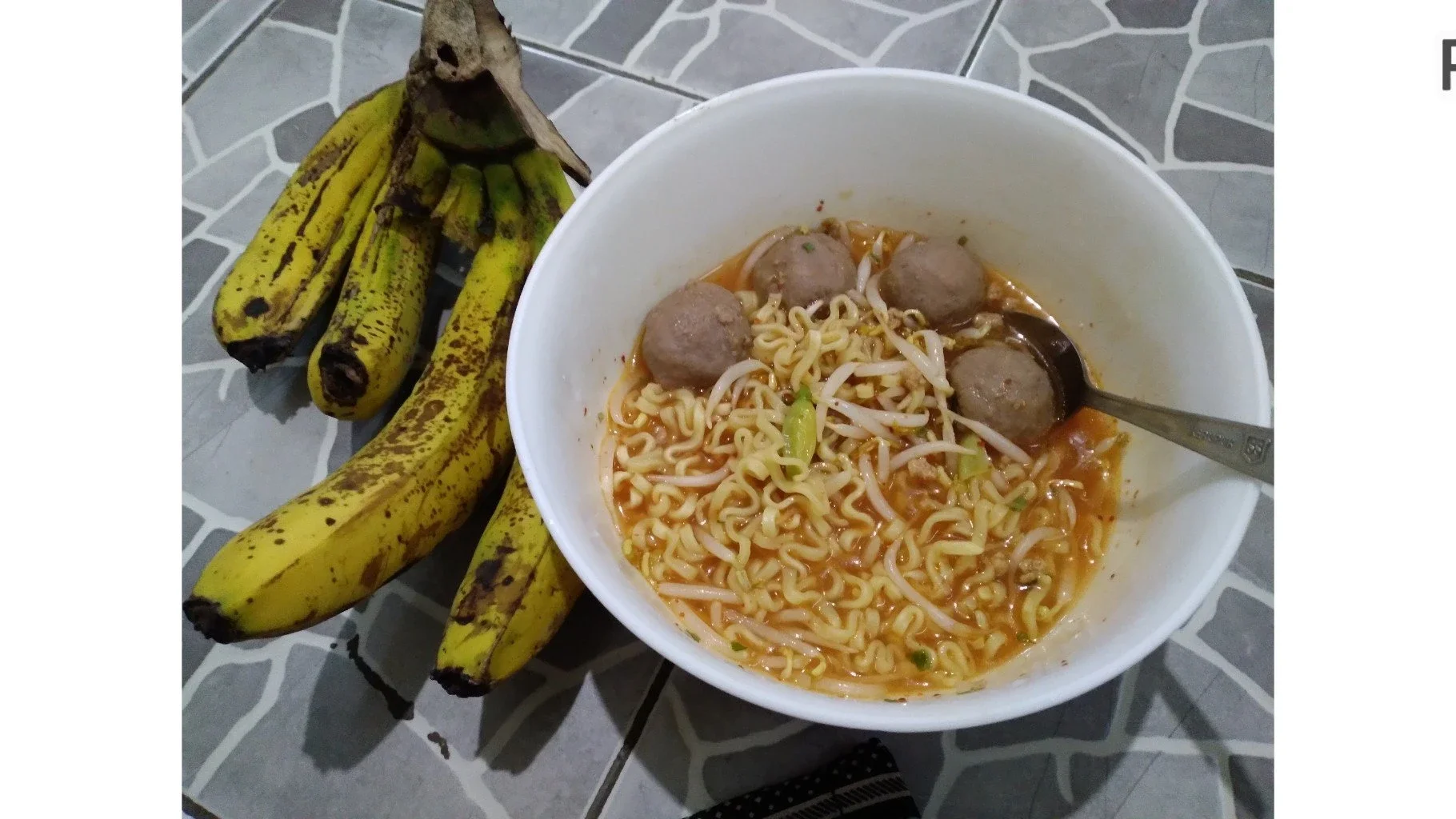 #KegiatanFavorit Me Time Dengan Mie Favorit