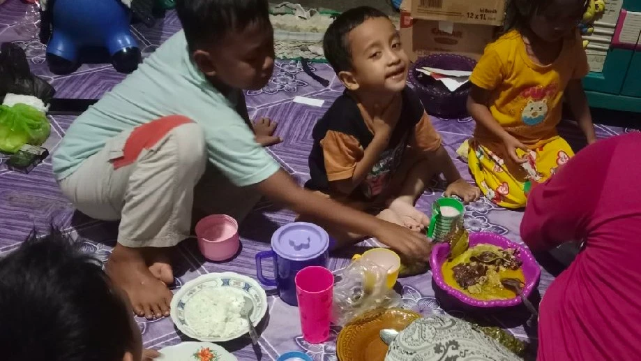 kehangatan buka puasa bersama keluarga #RamadanBerkesan