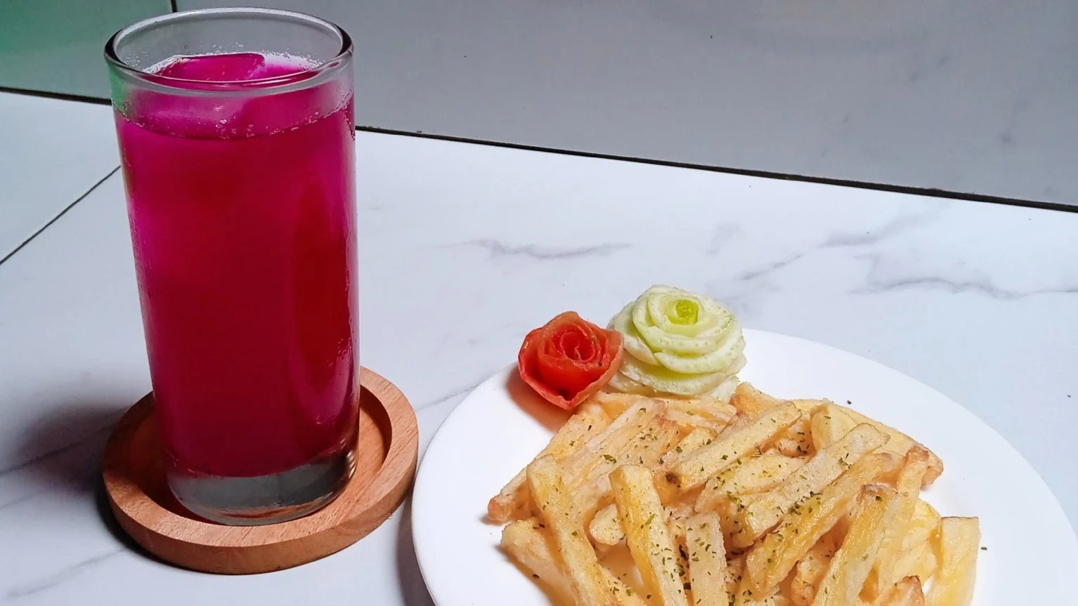 Kentang Goreng + Jus Buah